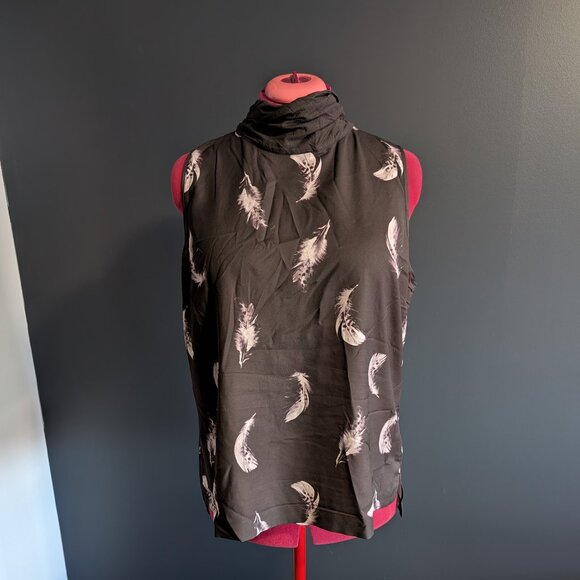 Feather print, high neck, sleeveless top, size XXL - Picture 1 of 5